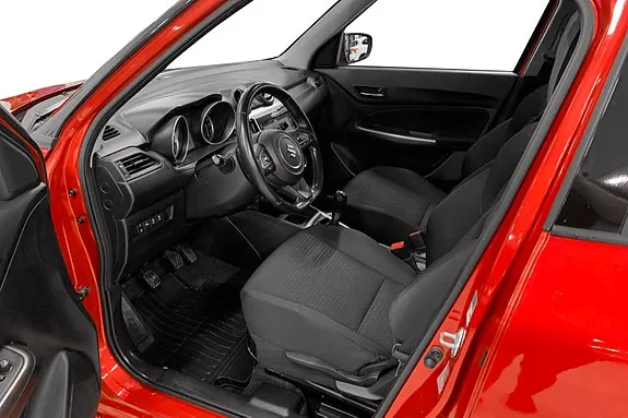 Suzuki Swift 2021 photo 2