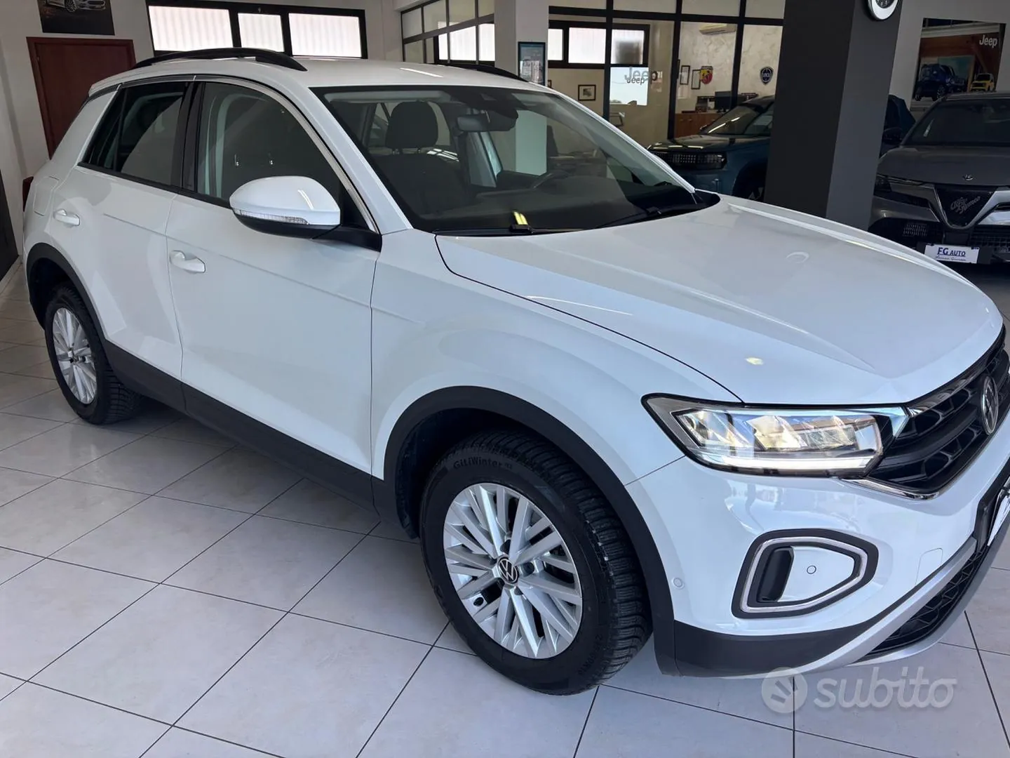 Volkswagen T-Roc 2022 photo 3
