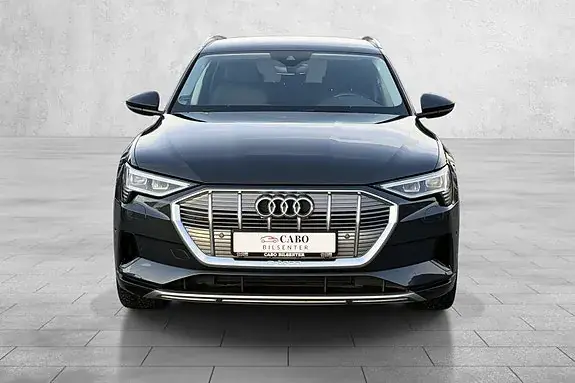 Audi E-Tron 2021 photo 2
