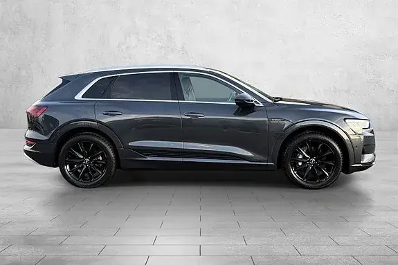 Audi E-Tron 2021 photo 4