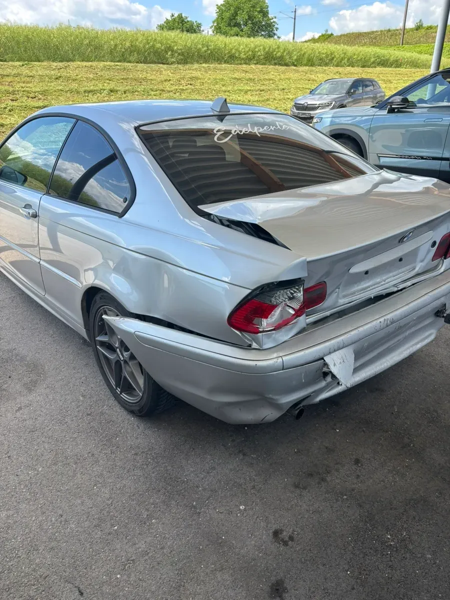 BMW 3 Series 2000 photo 2