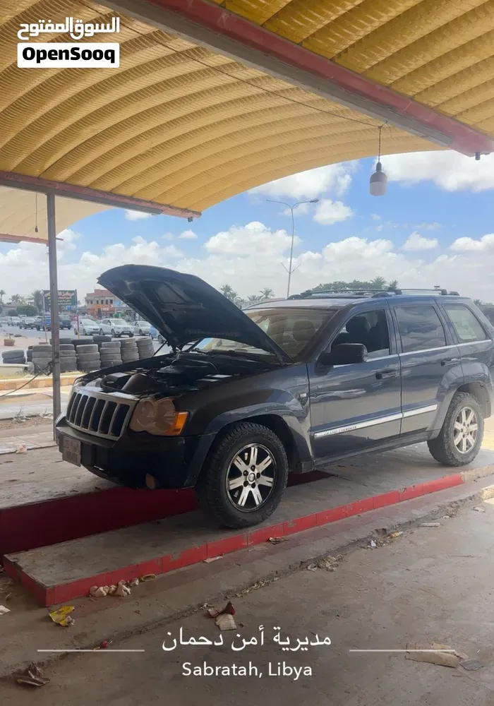 Jeep Cherokee 2010 photo 3