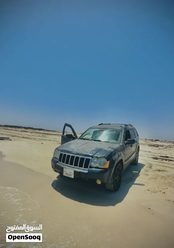 Jeep Cherokee 2010 photo 4