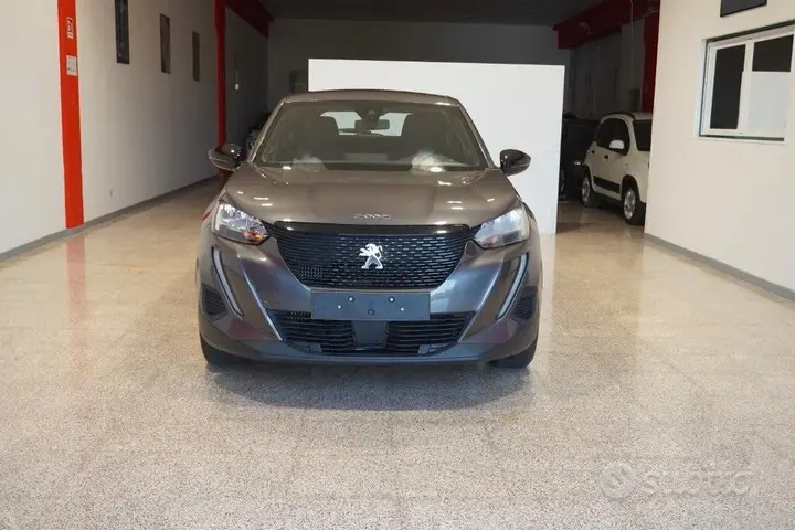 Peugeot 2008 2023 photo 2