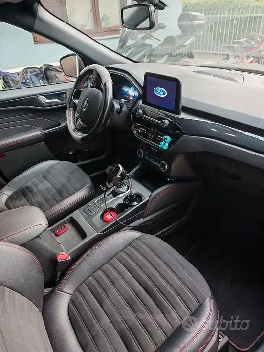 Ford Kuga 2021 photo 4