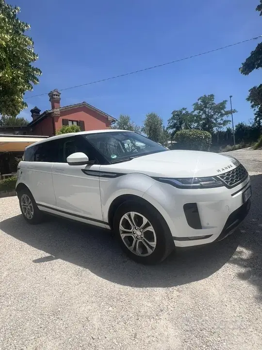 Land Rover Range Rover Evoque 2019 photo 2