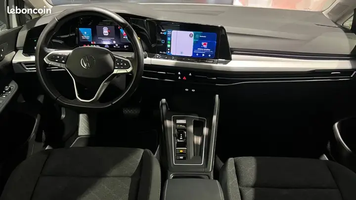 Volkswagen Golf 2023 photo 3