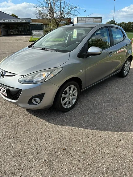 Mazda 2