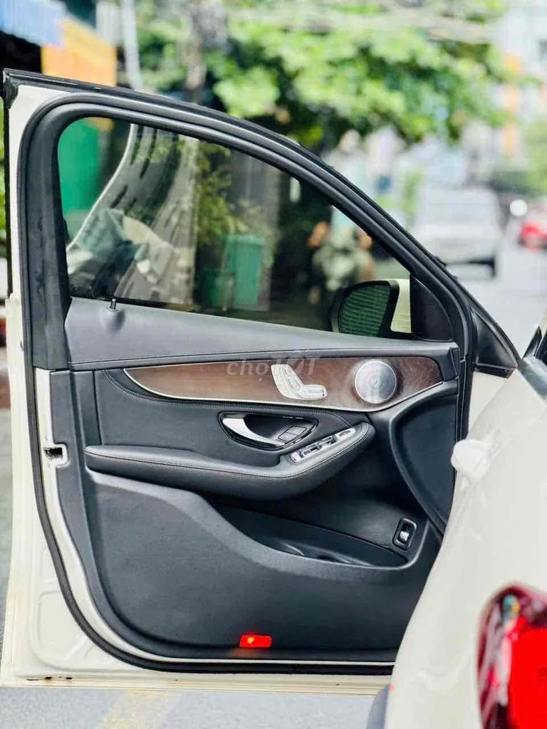 Mercedes-Benz Glc 2019 photo 4