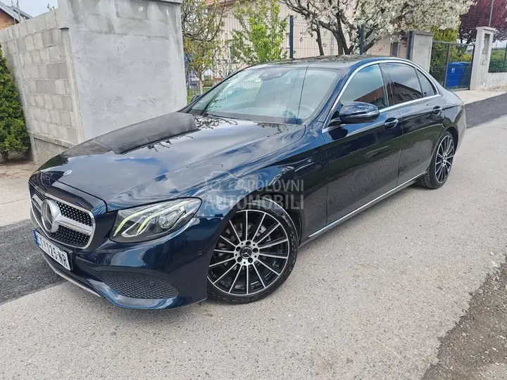 Mercedes-Benz E 220