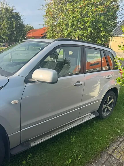 Suzuki Grand Vitara 2005 photo 2