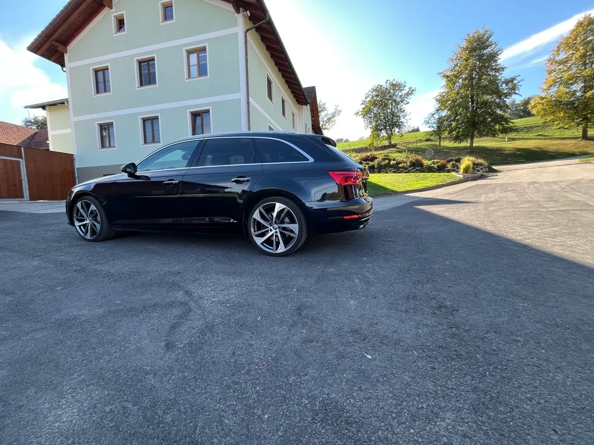 Audi A4 2016 photo 3