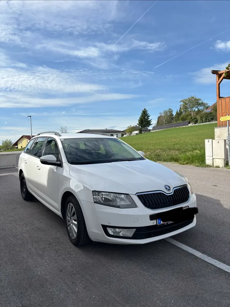 Skoda Octavia 2013 photo 3