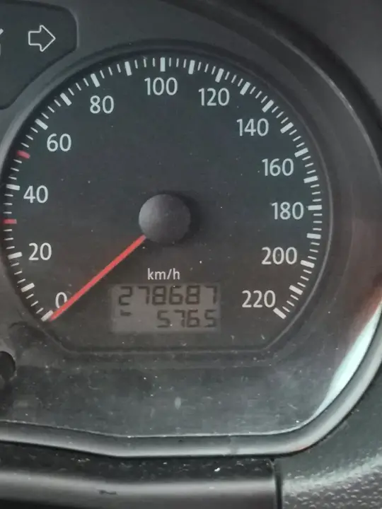 Volkswagen Polo 2006 photo 2