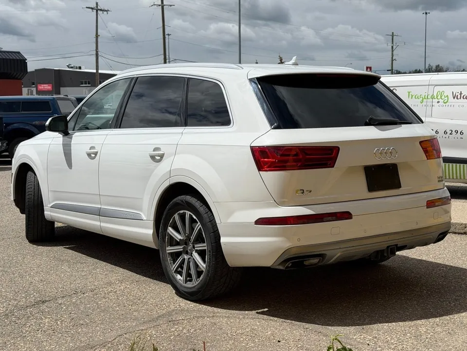 Audi Q7 2017 photo 3