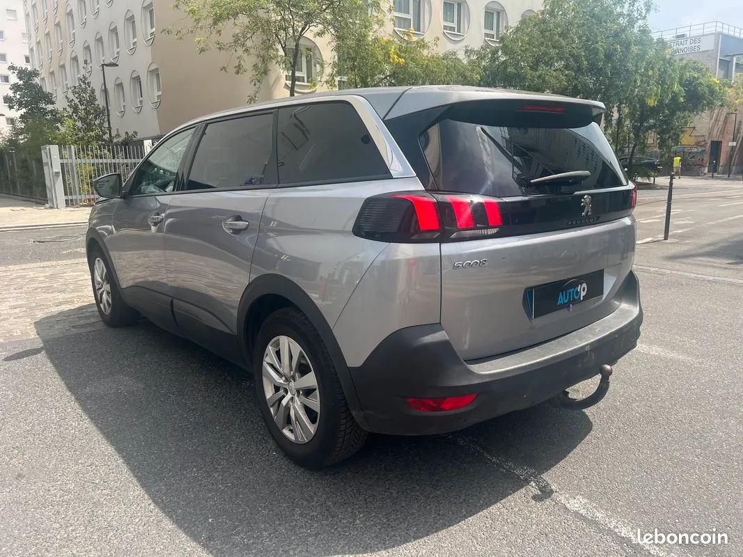 Peugeot 5008 2020 photo 3