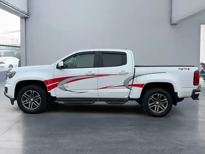 Chevrolet Colorado 2019 photo 2