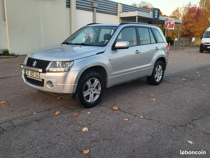 Suzuki Grand Vitara 2006 photo 2