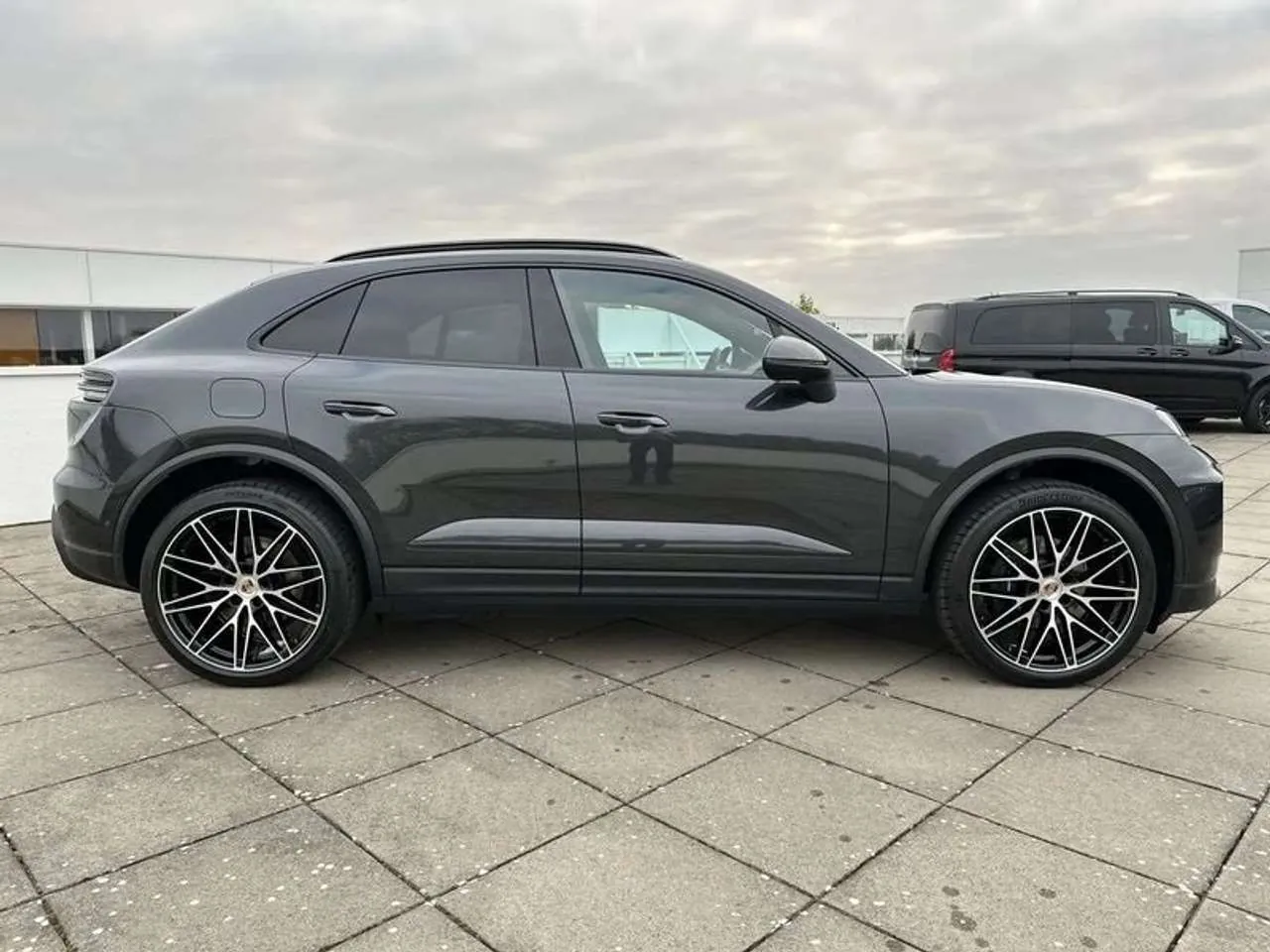Porsche Macan 2024 photo 5