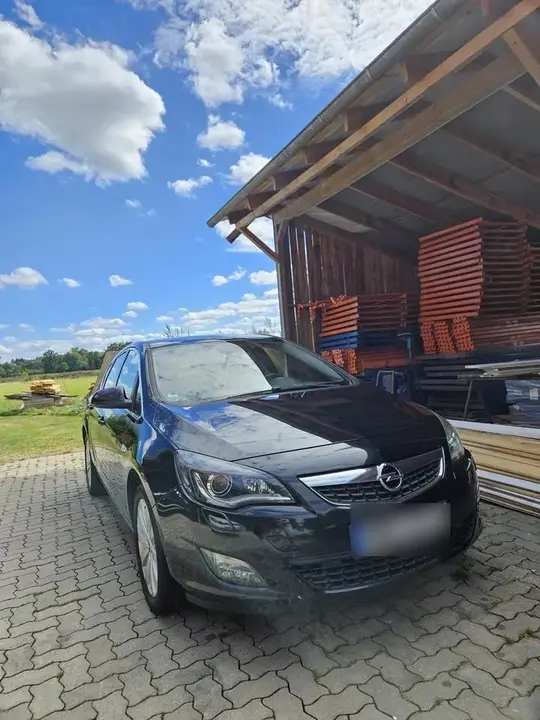 Opel Astra J
