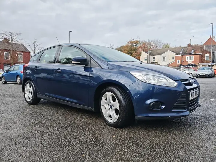 Ford Focus 2013 photo 2