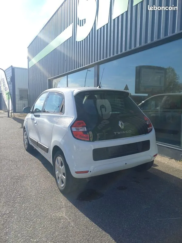 Renault Twingo 2016 photo 2