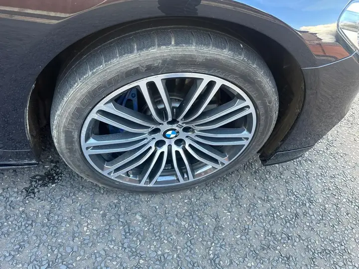BMW 5 Series 2018 photo 5