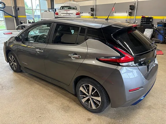 Nissan Leaf 2018 photo 3