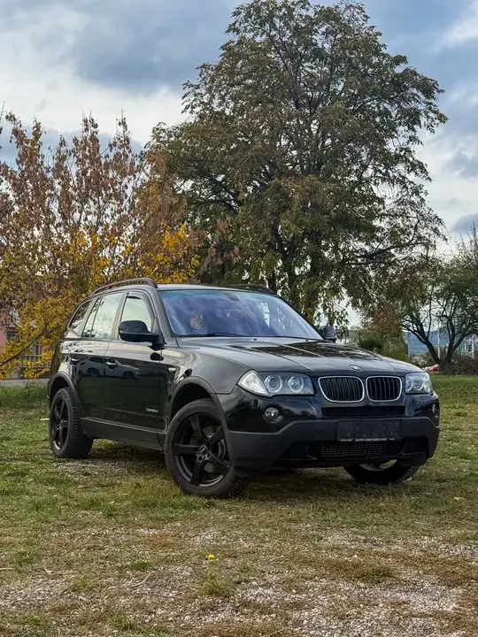 BMW X3 2010 photo 2