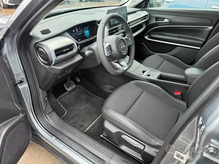 Jeep Avenger 2025 photo 5