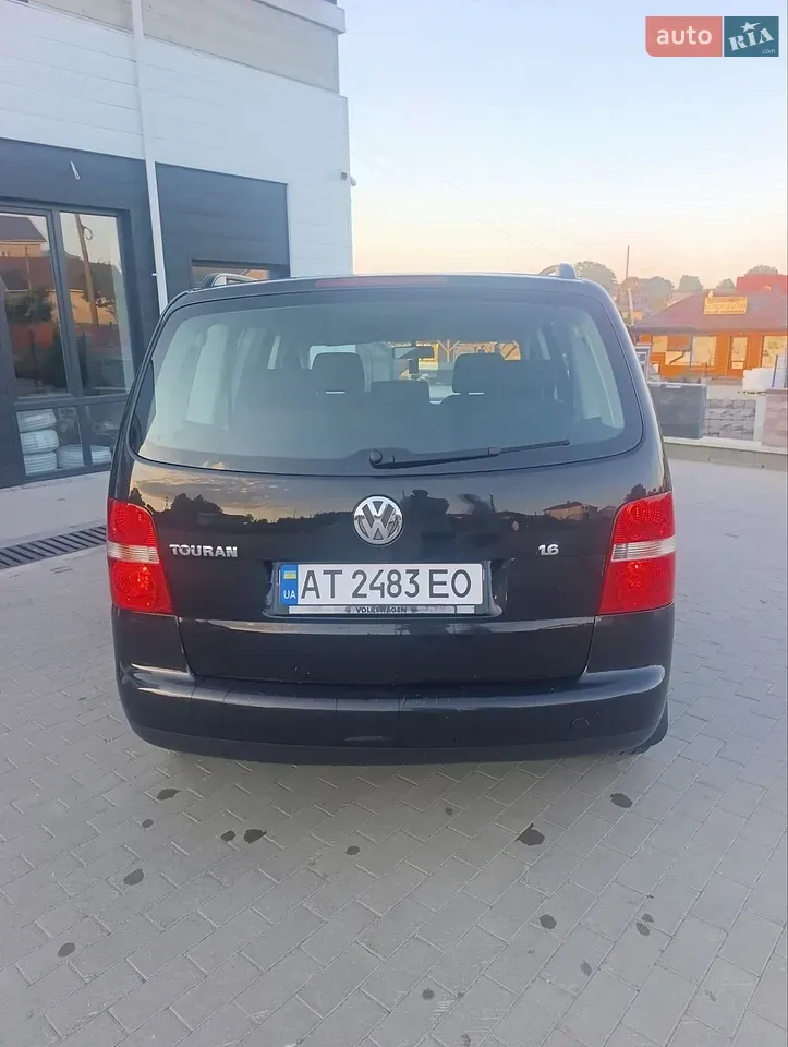 Volkswagen Touran 2003 photo 5