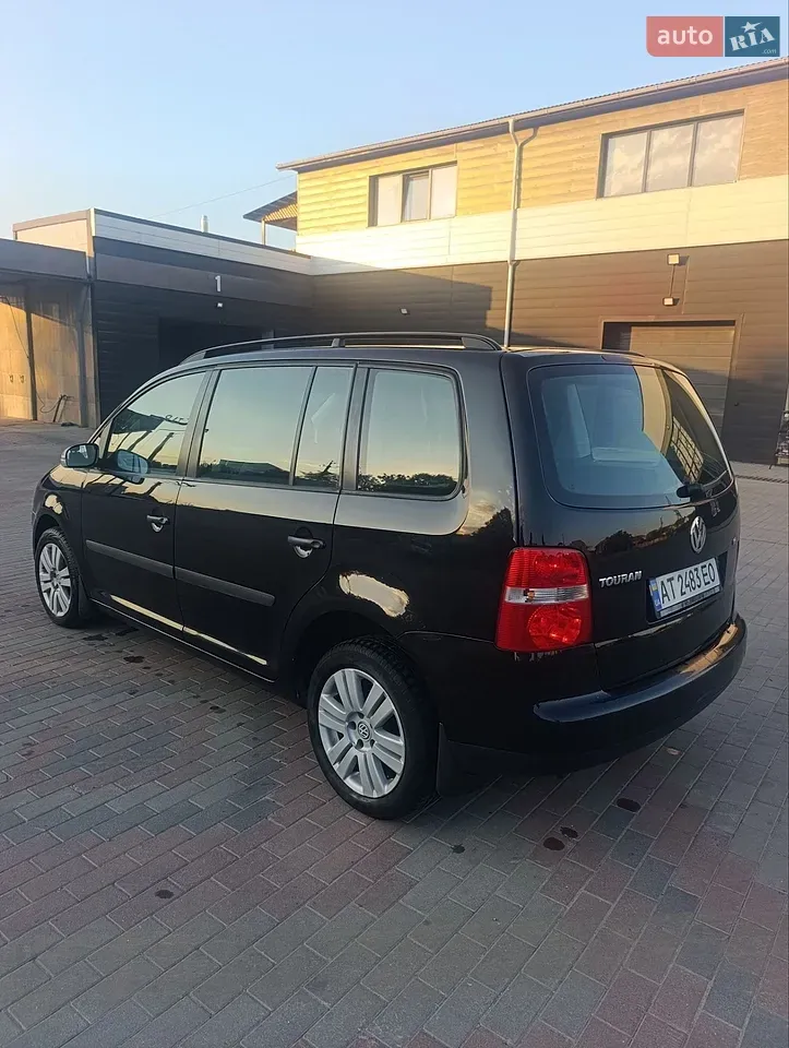 Volkswagen Touran 2003 photo 4