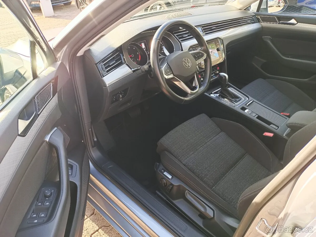 Volkswagen Passat 2022 photo 5