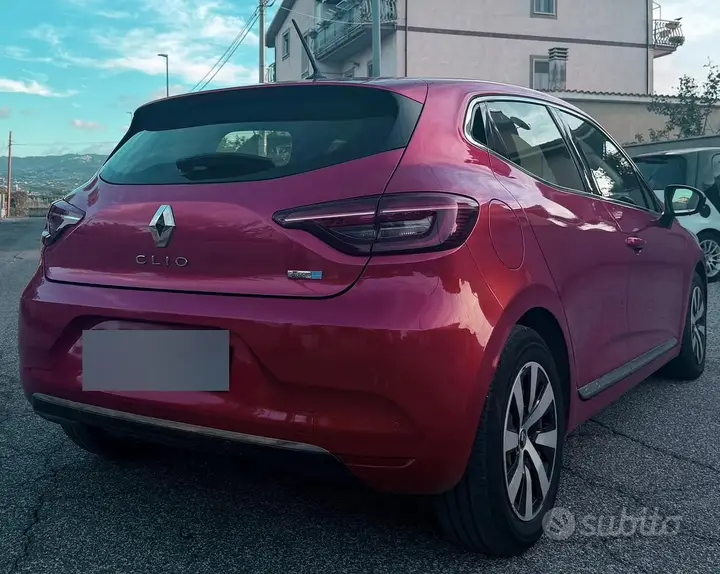 Renault Clio 2021 photo 2