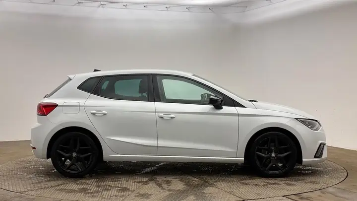 Seat Ibiza 2019 photo 2