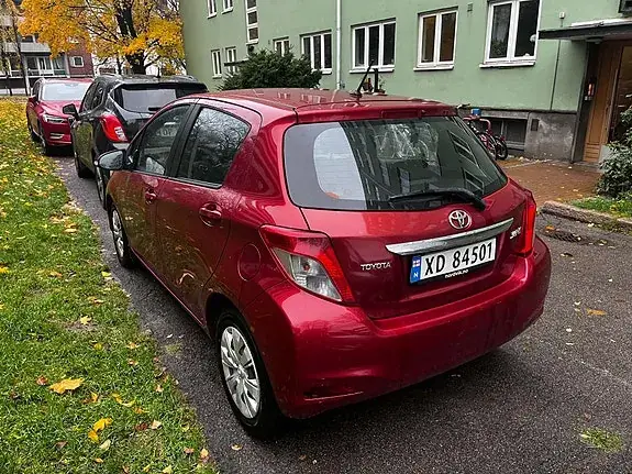 Toyota Yaris 2013 photo 5