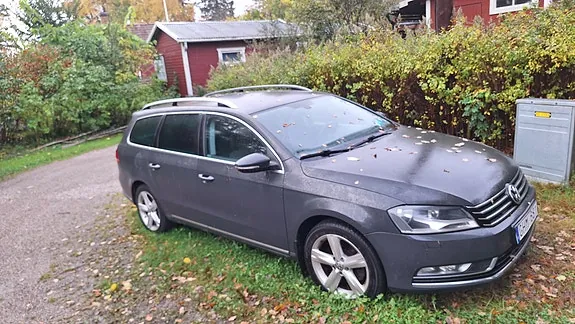 Volkswagen Passat 2012 photo 4