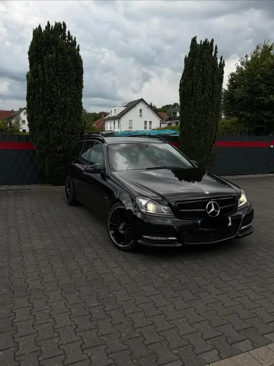 Mercedes-Benz C220