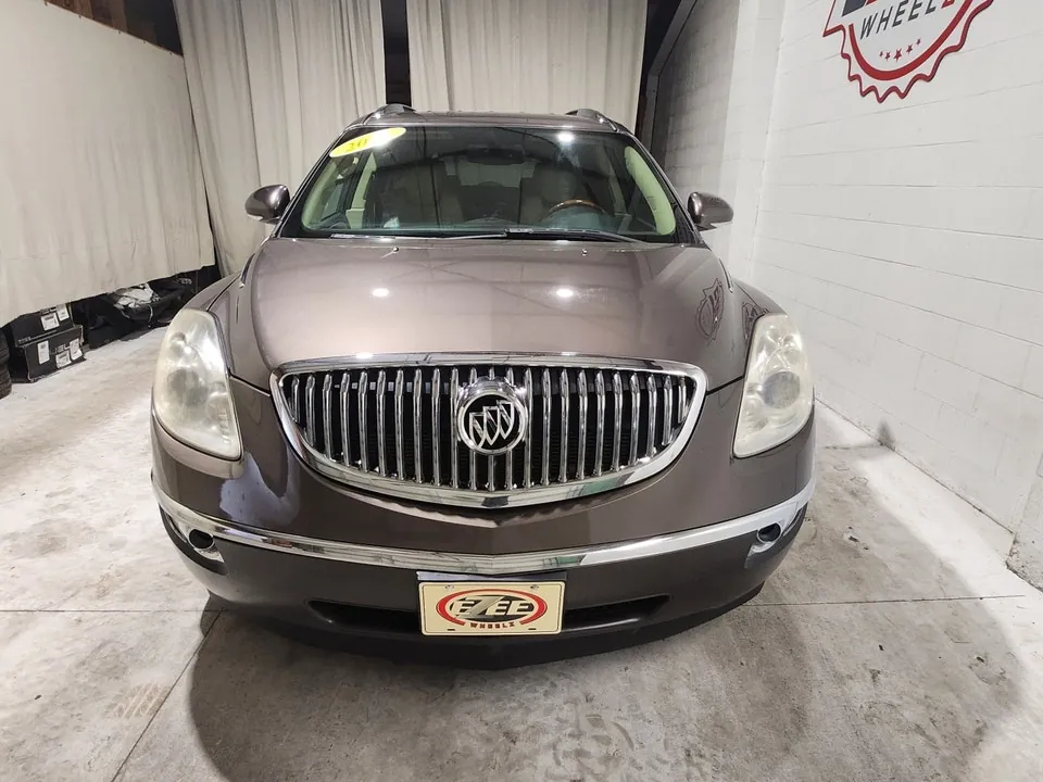 Buick Enclave 2011 photo 2
