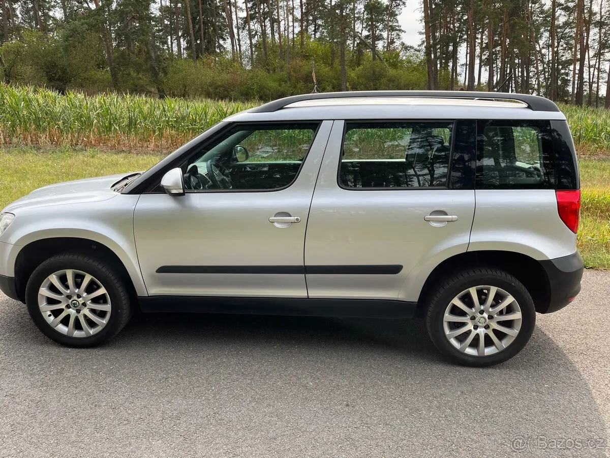 Skoda Yeti 2011 photo 2
