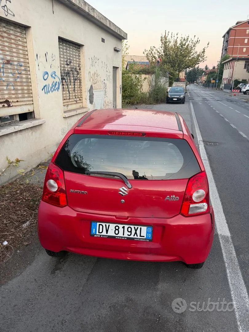 Suzuki Alto 2010 photo 2
