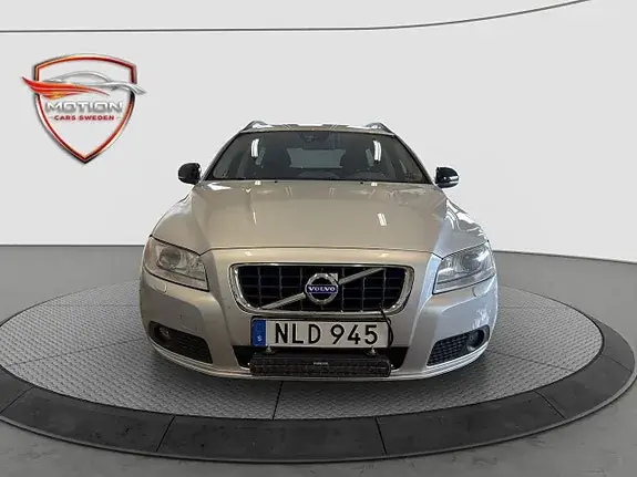 Volvo V70 2013 photo 2