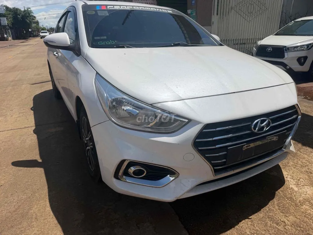 Hyundai Accent 2020 photo 2
