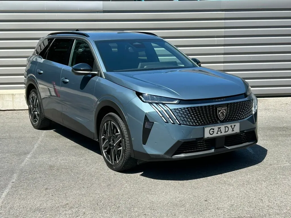 Peugeot 5008 2025 photo 3