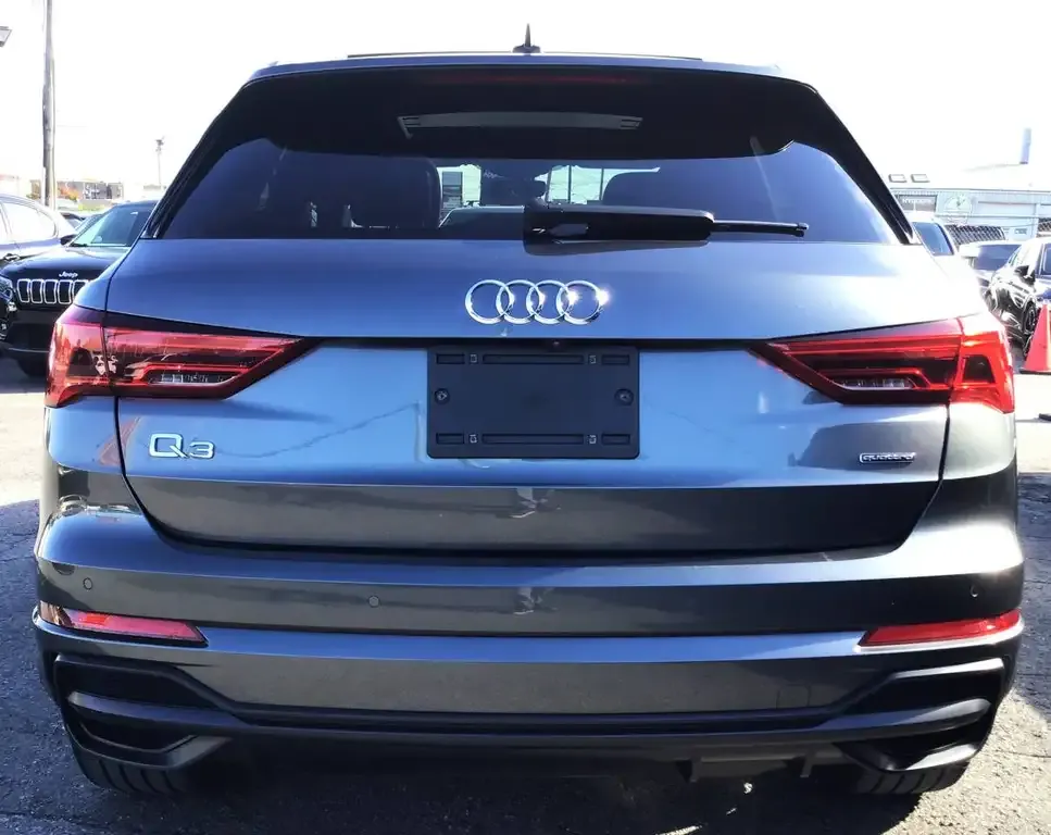 Audi Q3 2021 photo 5