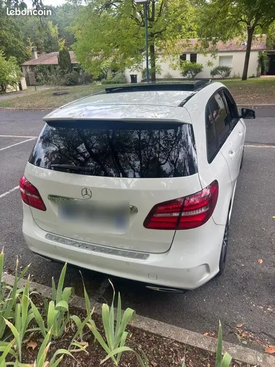Mercedes-Benz B-Class 2016 photo 2
