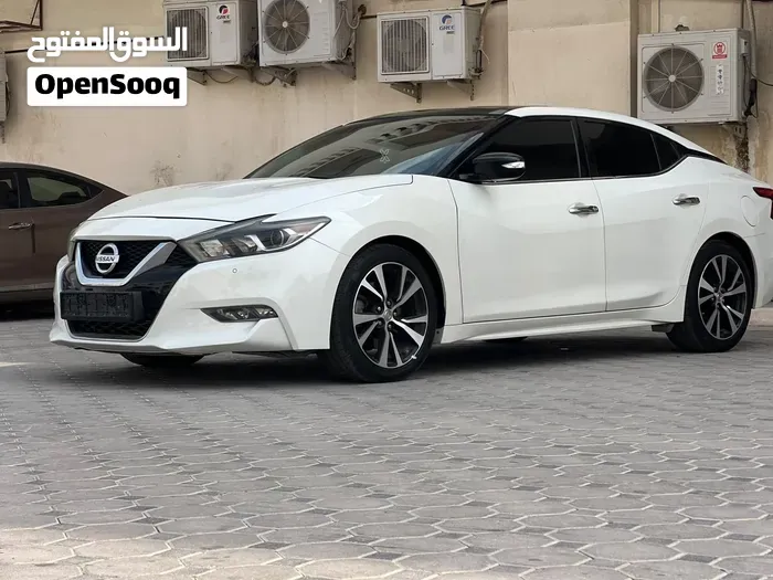 Nissan Maxima