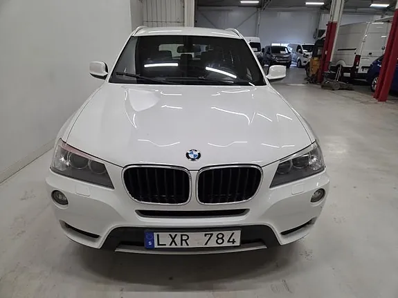 BMW X3 2012 photo 2
