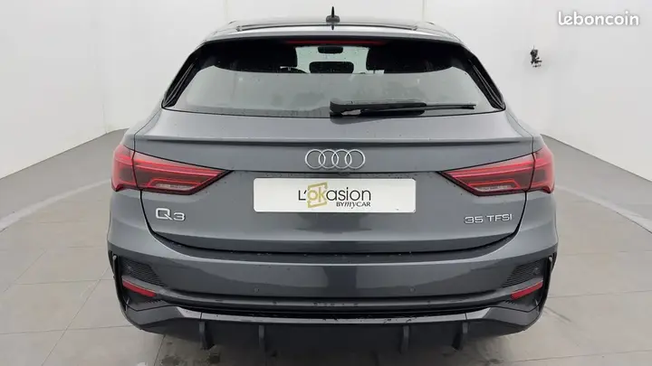 Audi Q3 2023 photo 4