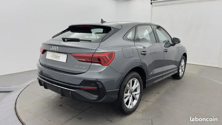 Audi Q3 2023 photo 5
